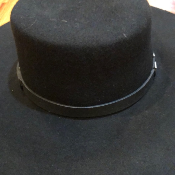 100% wool black hat worn from urban outfitters - Picture 5 of 10